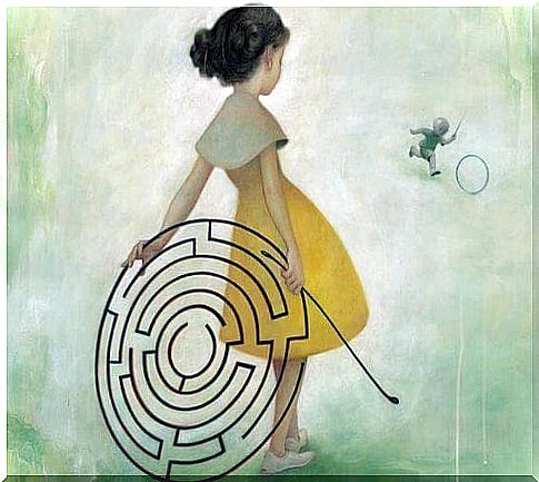 psychotherapy woman with labyrinth behind her back