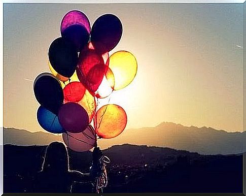 girl-with-balloons-in-hand